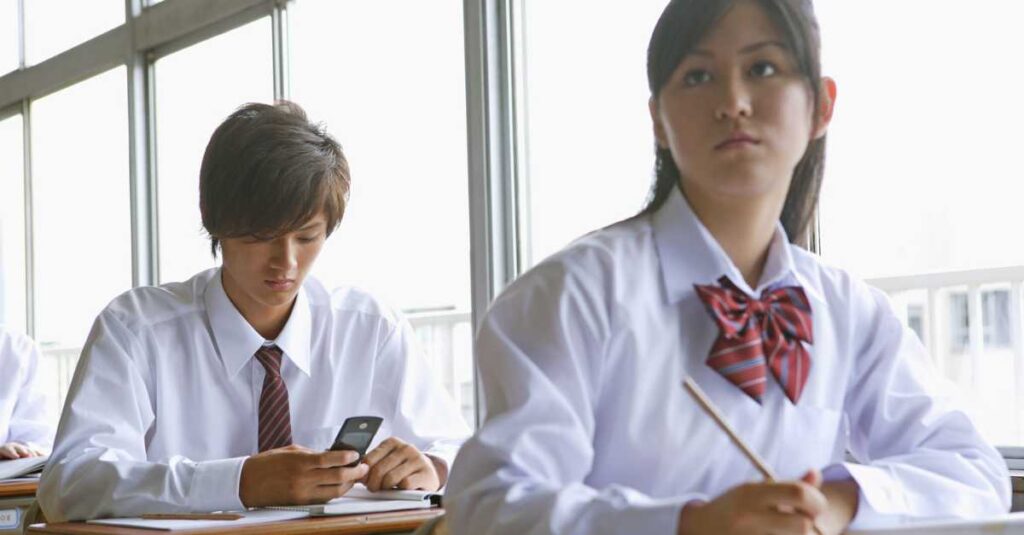 Avoid Getting Distracted by Productivity Apps