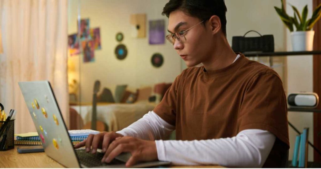 Programs Funding Students from Conflict Zones